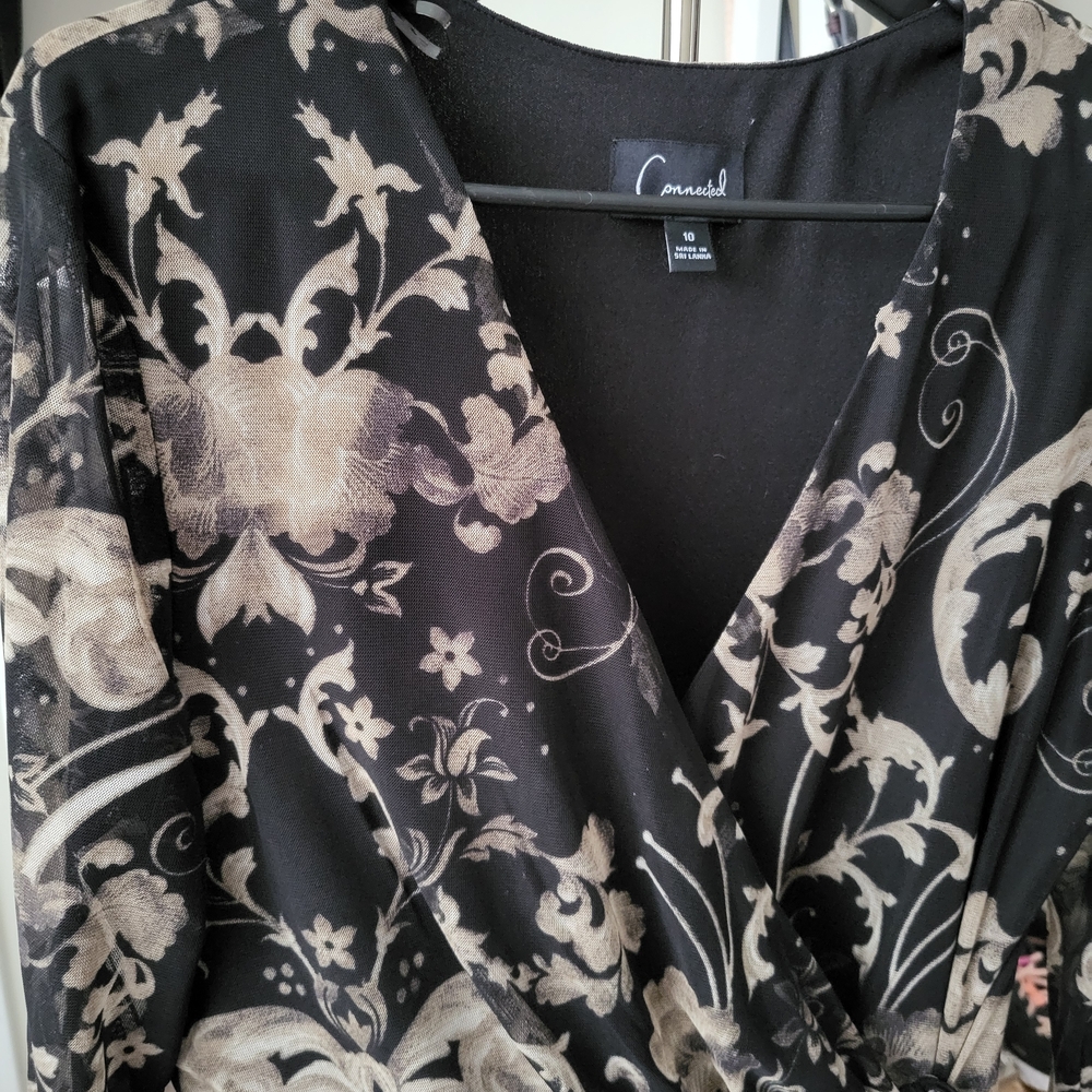 Connected Apparel Black and Gold Long Sleeve Dress